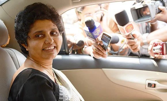 Lankan chief justice comes before committee