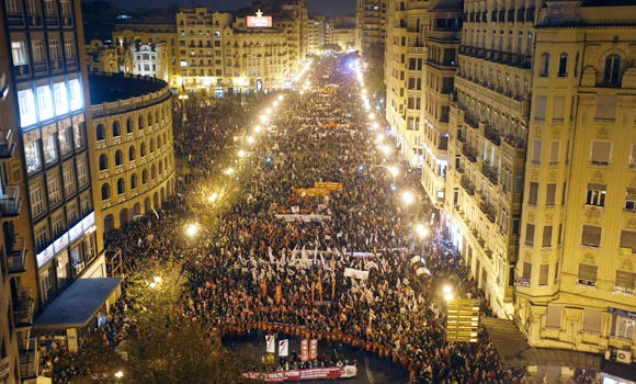 Spain says more than 800,000 in anti-austerity protest