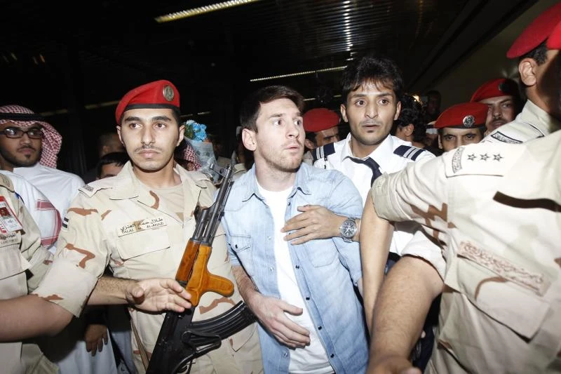 Messi jumps back to top AP football rankings