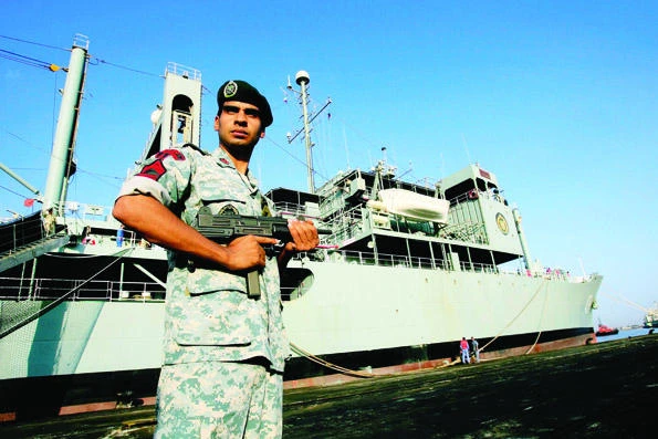 Iranian warships leave Sudan port