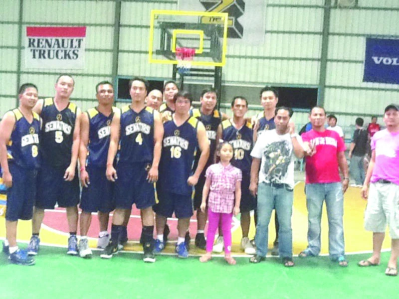 Senators down PappaRoti Café 80-73