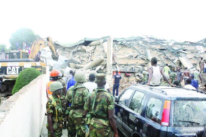 Dozens feared trapped in Ghana shopping mall collapse
