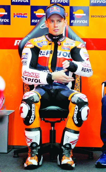 Lorenzo to celebrate title as Stoner retires