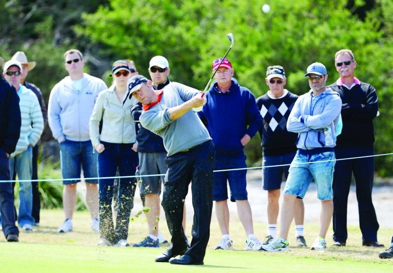 Guyatt holds Masters lead as Scott hovers