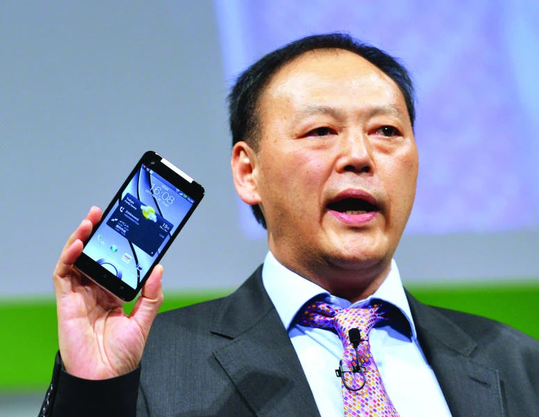 Apple ordered to release HTC deal details