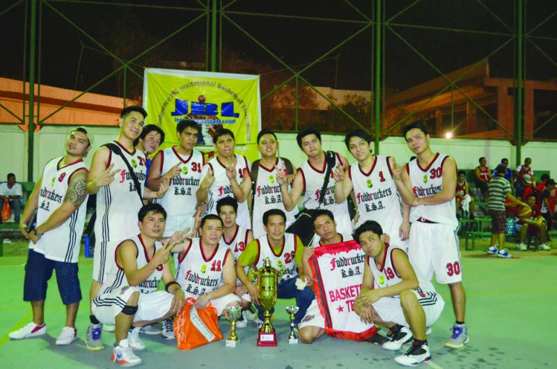 Fuddruckers back-to-back JBL Inter-Naghi champion