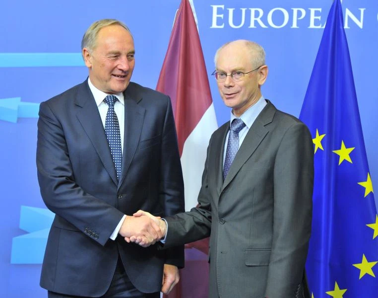 EU budget in limbo after row on 2012, 2013 spending