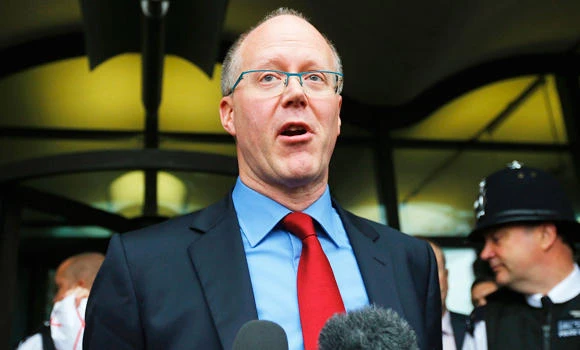 BBC chief quits after saying TV report was wrong