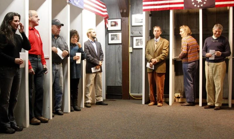 Tiny US northeast town casts first White House votes