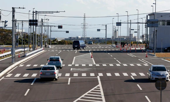 Toyota tests cars that communicate with each other