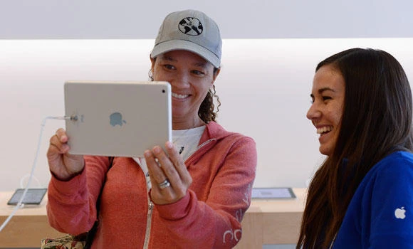 Apple sells 3 million iPads over first weekend