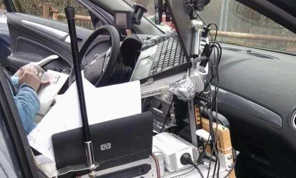 German police stop man with mobile office in car