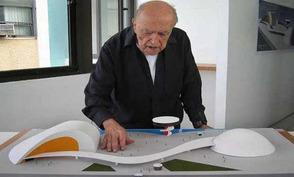 Brasilia architect Niemeyer health worsens: doctor