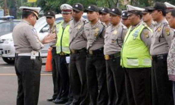 Indonesian city targets pot-bellied policemen