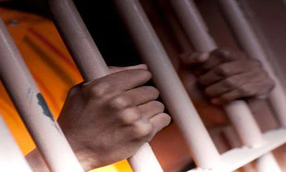 S. African locked up in Mozambique for unpaid hotel bill