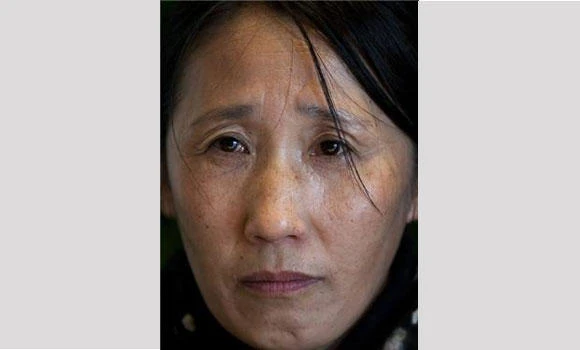 China hauls away activists in congress crackdown