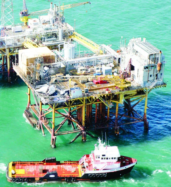 US Coast Guard searches for 2 oil rig workers after blast