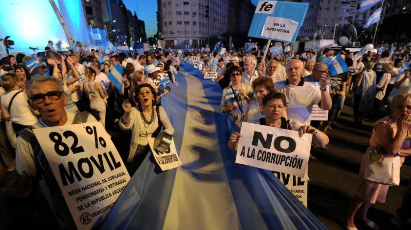 Pots-banging marches to oust Argentine President