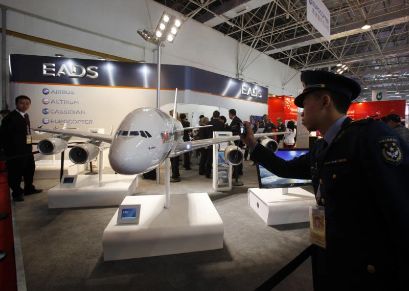 Airbus looks past supplier woes to future output hike