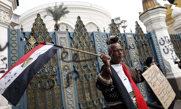 Egypt Islamists, secularists clash as vote ‘to go ahead’