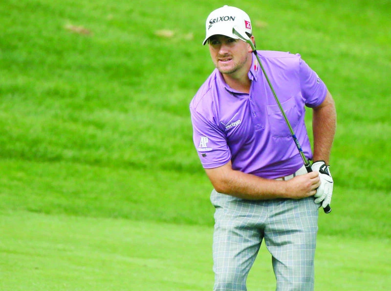 McDowell clings to 2-shot lead at Sherwood
