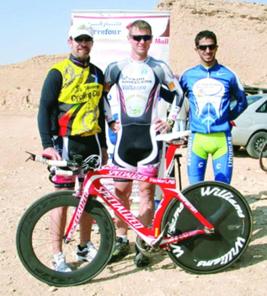 10-mile record tumbles as Mathy Keeps perfect mark