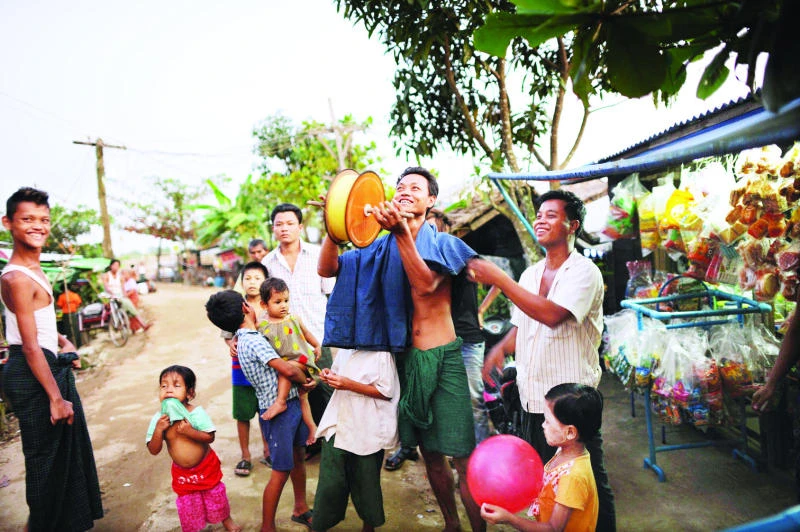 Frustration foments in Yangon’s slums despite reforms