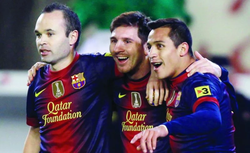 Messi breaks Mueller record, United wins derby