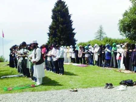 Sheikh Al-Manie: Ruling on prayer timings in northern Europe needed