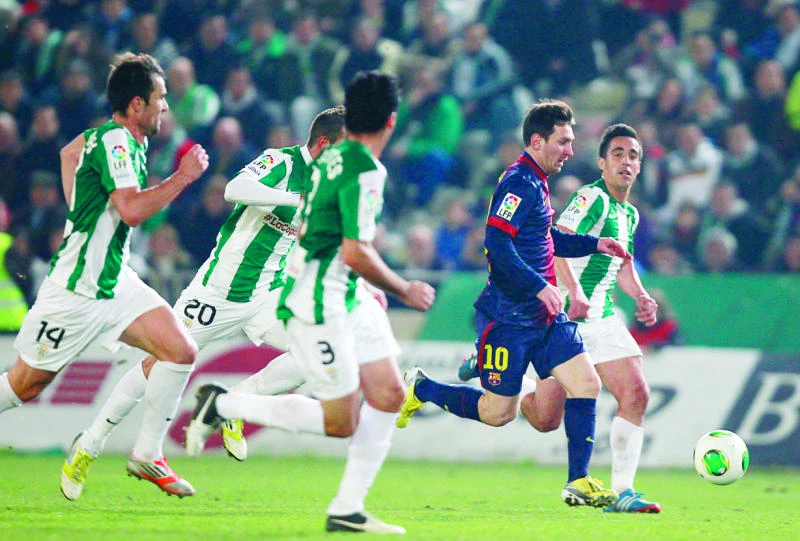 Messi keeps on scoring as Real loses at Celta