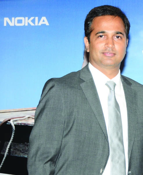 Nokia banks on Lumia to regain market share
