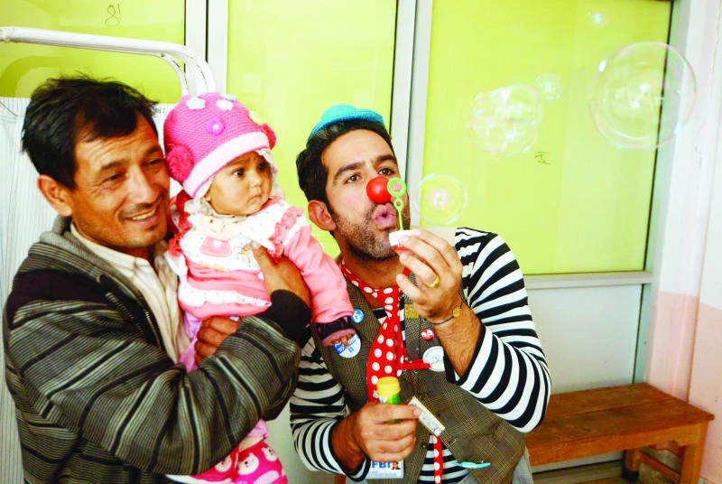 Nepal sends in clowns to help young patients