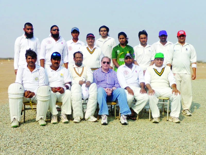 Munch Bakery, Peeran Warriors score contrasting wins