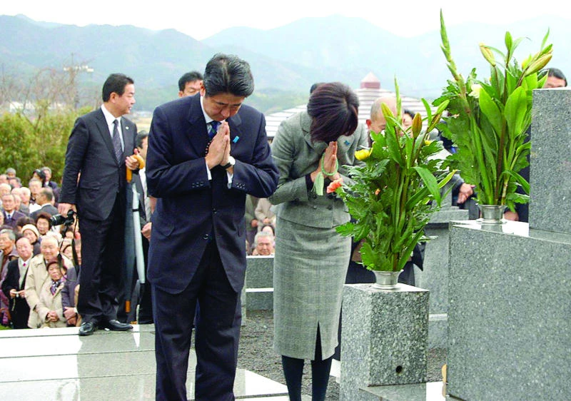 Japan’s incoming PM pledges to mend ties with China, S. Korea