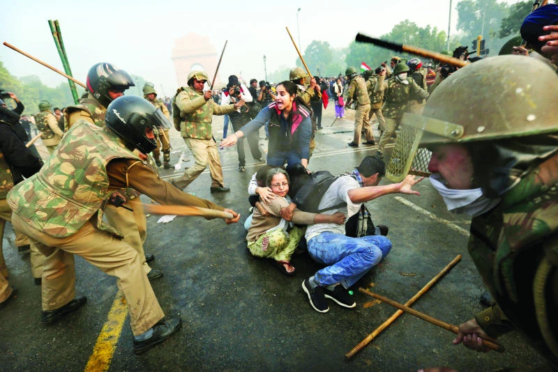 India’s gang-rape protesters defy moves to quell outrage
