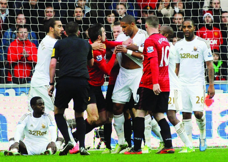 Van Persie lucky to be alive, says Ferguson