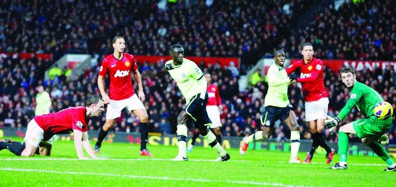 United seven-up after seven-goal thriller