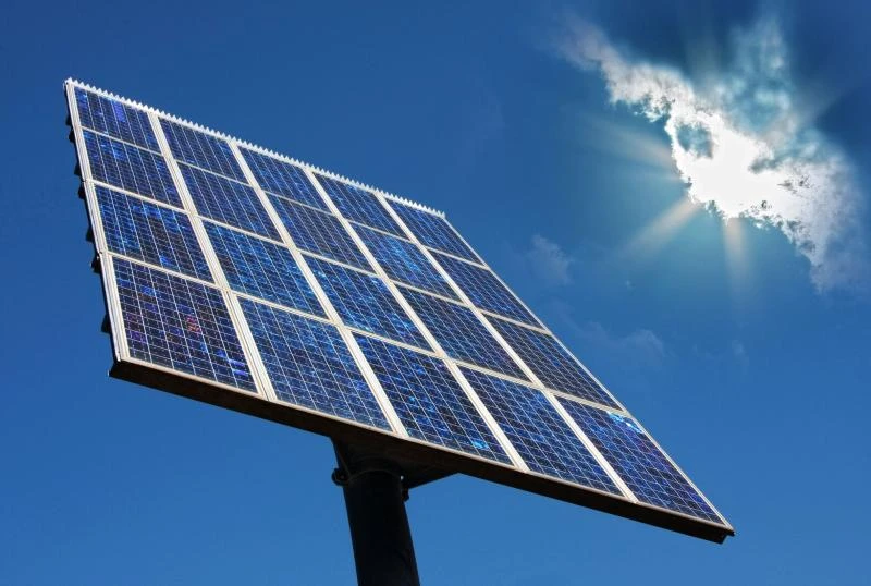 Sun shines on renewable energy as an economic force