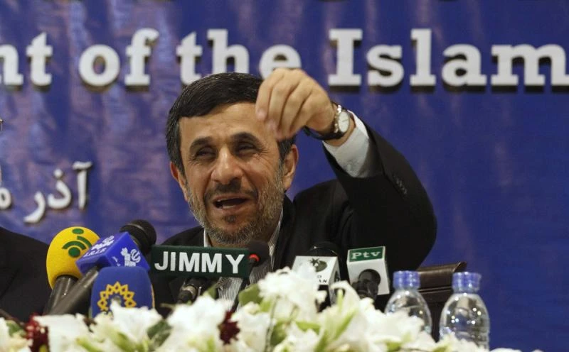 Iran fires cyber police chief over blogger's death