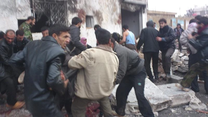 Airstrike kills Syrians queuing to buy bread