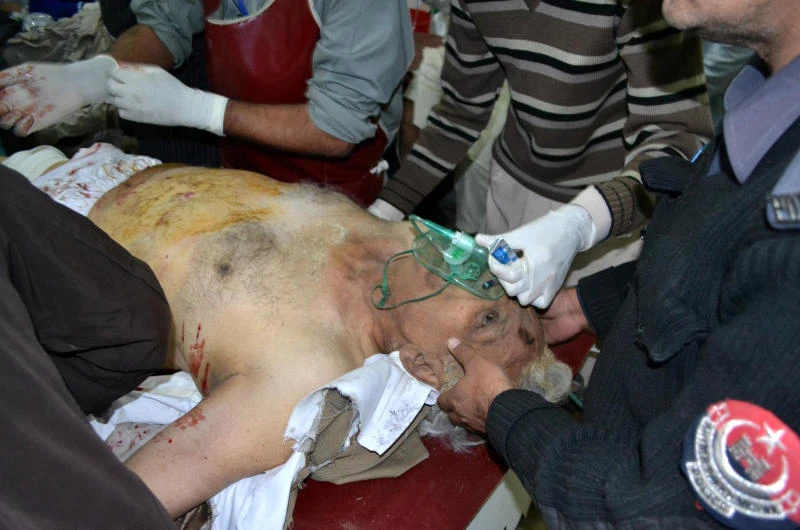 Taleban bomb kills 9 including minister at Pakistan rally