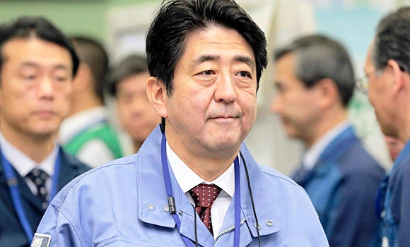 New Japan PM visits tsunami-wrecked nuclear plant