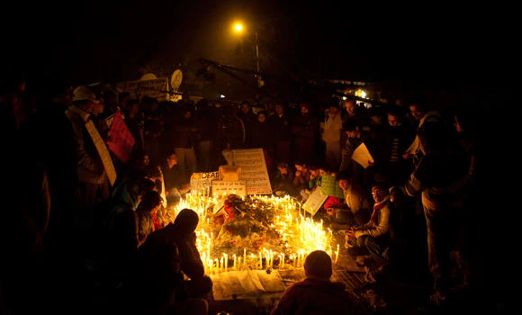 India gang-rape victim’s family want killers hanged