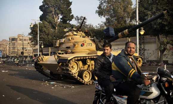 Egyptian army abruptly postpones “unity” talks