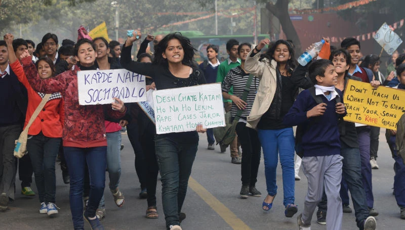Delhi under siege as PM urges rape protesters to calm down