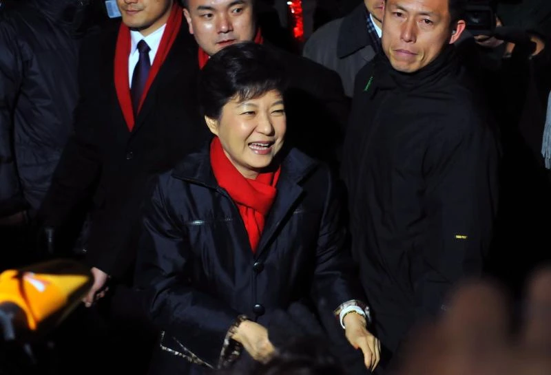S. Korea elects former ruler’s daughter as president