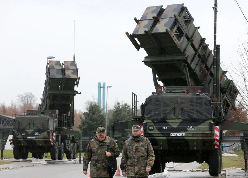 Turkey urges Iran to pressure Syria for end to violence