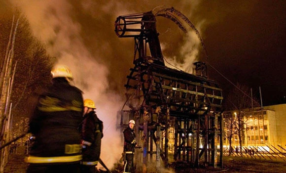 Swedish Christmas goat engulfed in flames — again