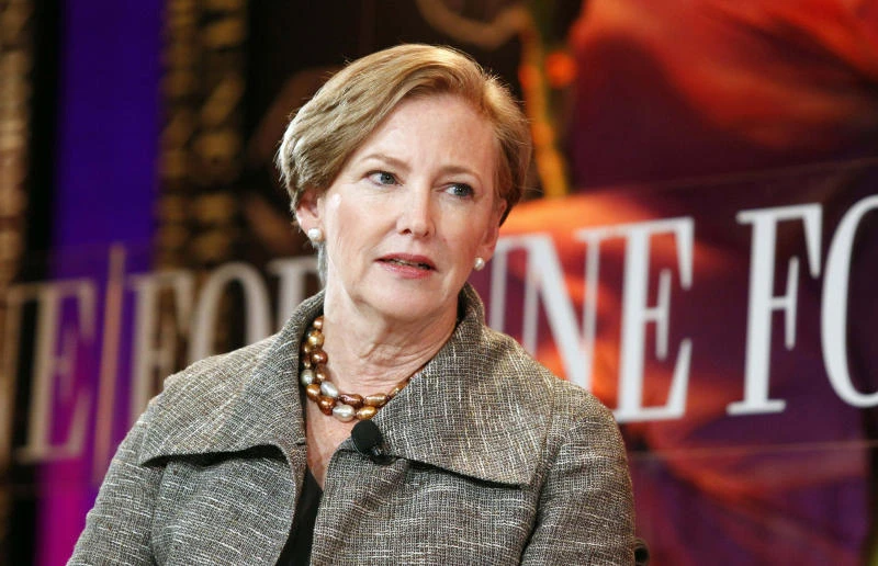 Painted into a corner, DuPont tries to reinvent itself