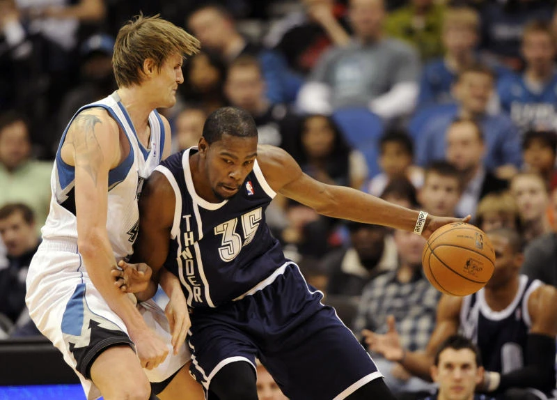 Timberwolves snap Thunder’s 12-game winning streak